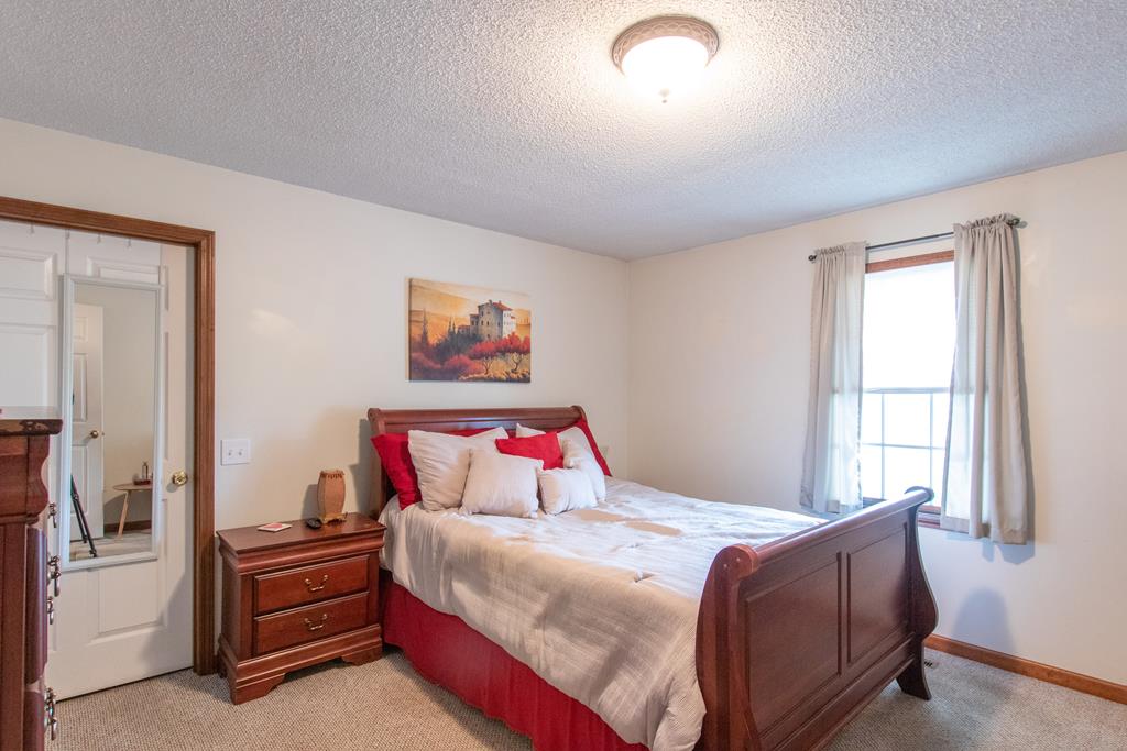 Glade Spring, Virginia 24340, United States, 3 Bedrooms Bedrooms, ,2 BathroomsBathrooms,Residential,Active,31963