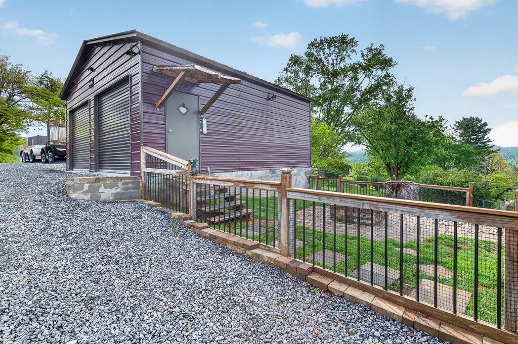 Photo of 765 Henry St, Marion, VA 24354 (MLS # 109846)