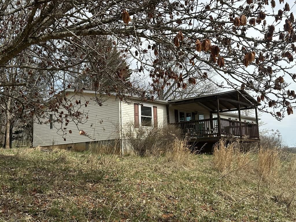 Photo of 5844 Poplar Camp Rd, Hillsville, VA 24343 (MLS # 109186)