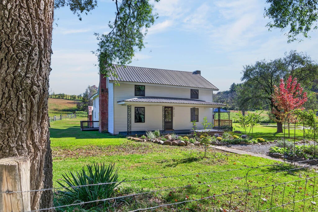 736 Mule Hell Road