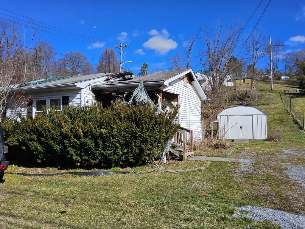 Photo of 567 S Church Street, Marion, VA 24354 (MLS # 103681)
