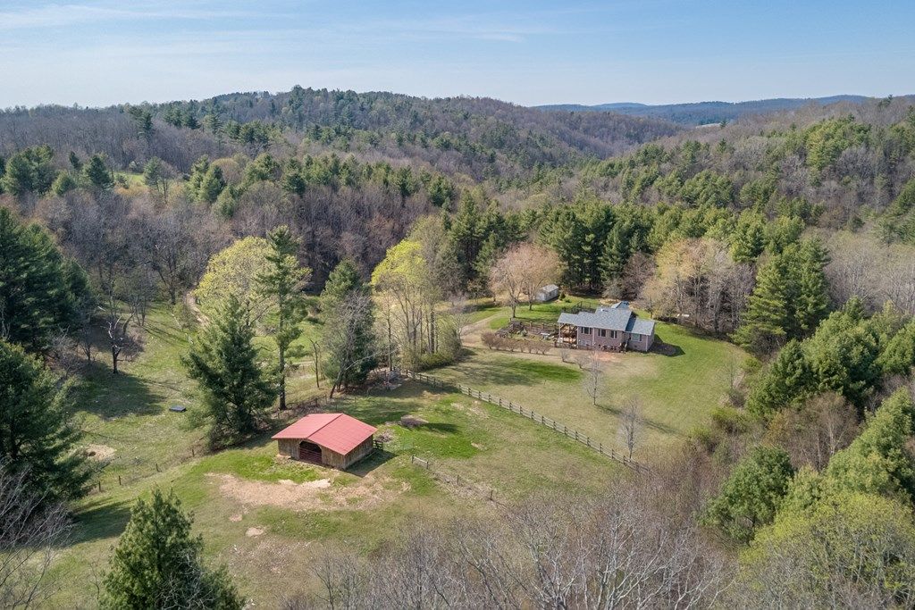 Photo of 931 Maple Shade Rd, Laurel Fork, VA 24352 (MLS # 109598)