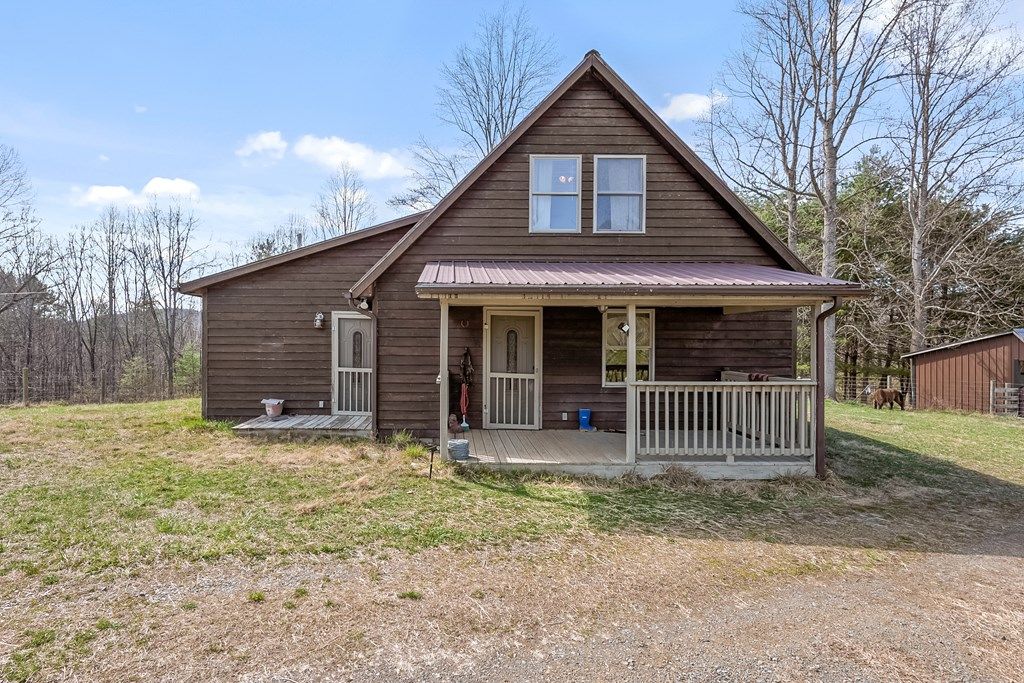 Photo of 2875 Sylvatus Smith Rd, Hillsville, VA 24343 (MLS # 103853)