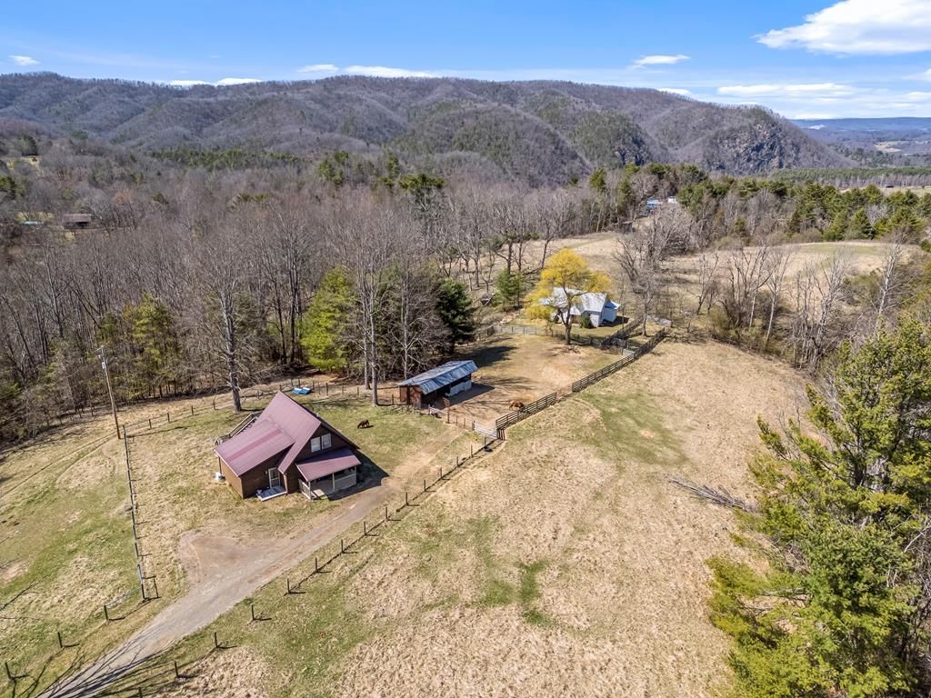 Photo of 2875 Sylvatus Smith Rd, Hillsville, VA 24343 (MLS # 103853)