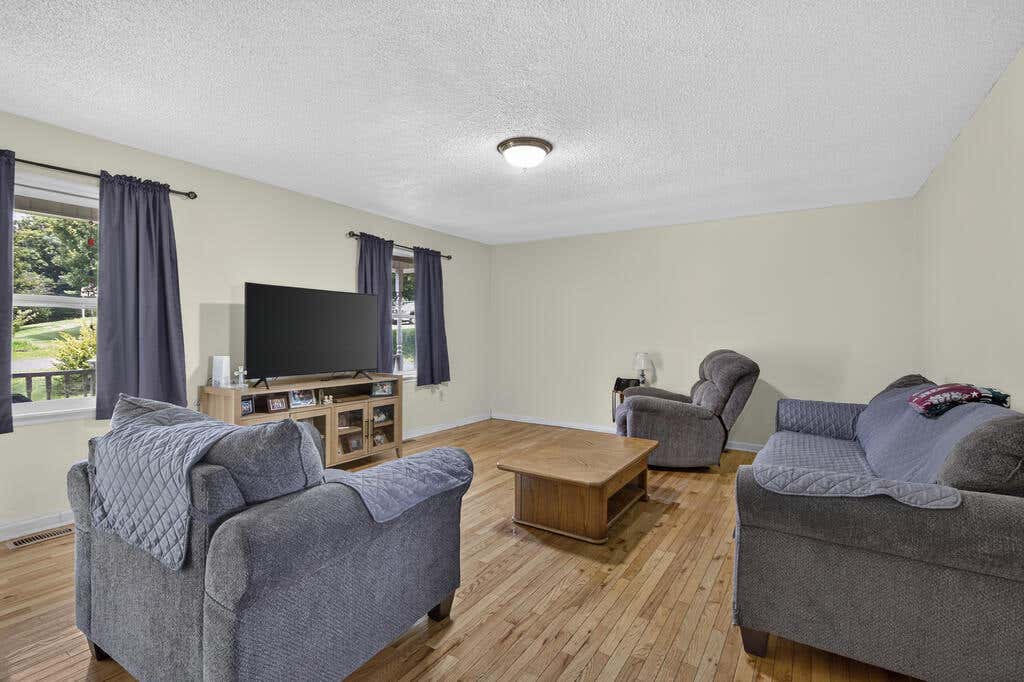 Photo of 26198 Beech Circle, Abingdon, VA 24211 (MLS # 111417)
