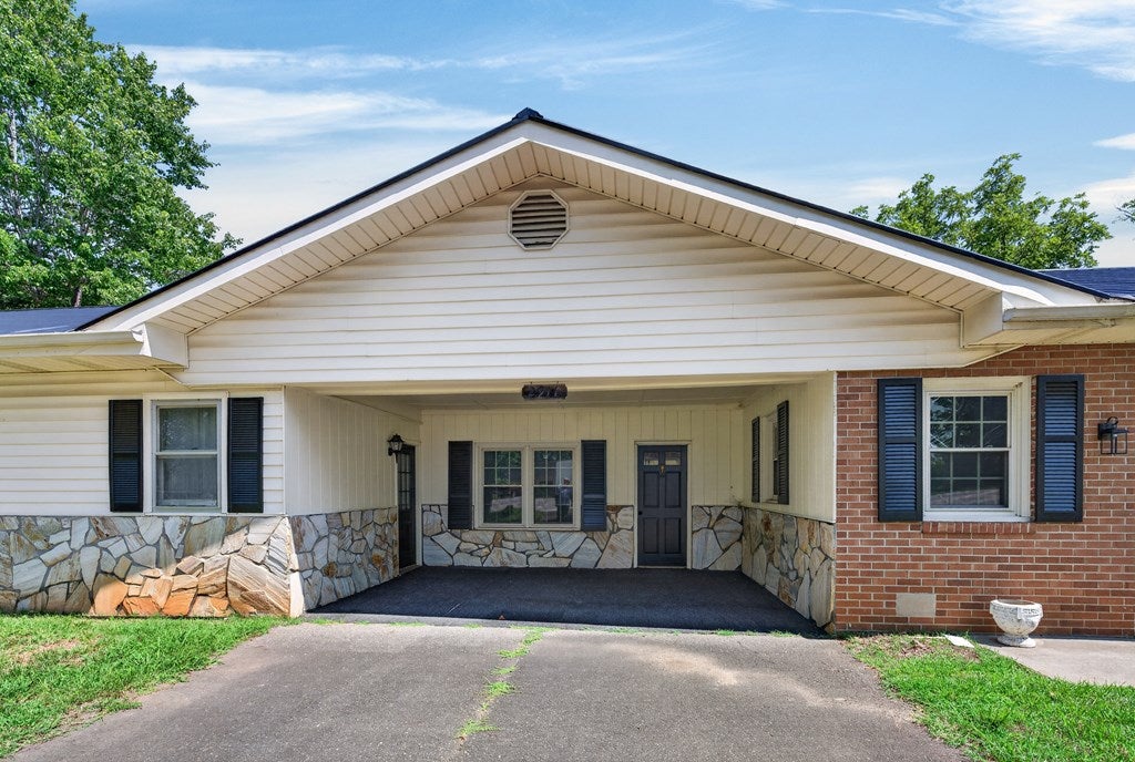 Photo of 2911 Ararat Hwy, Ararat, VA 24053 (MLS # 111070)