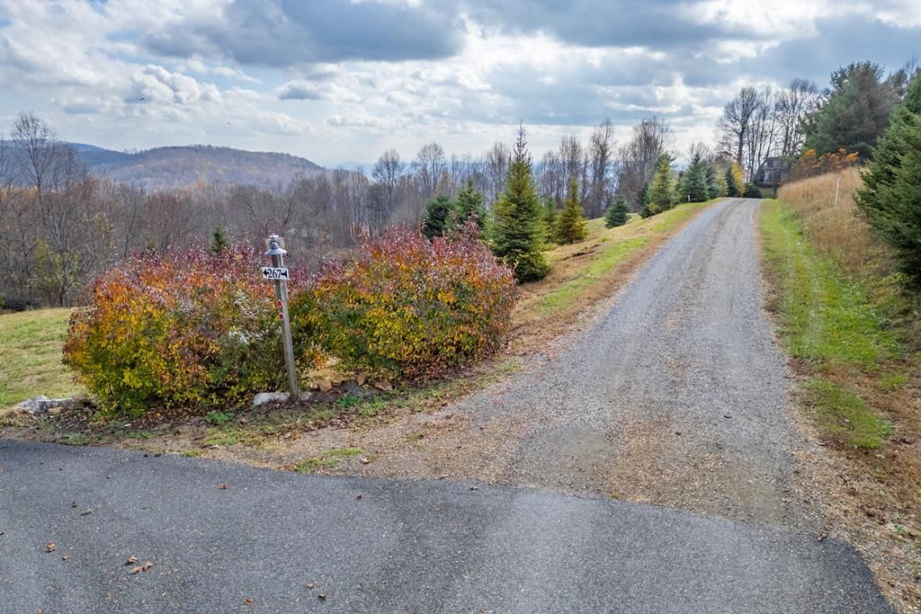 Photo of 38 Dogwood Ridge #2B, Fancy Gap, VA 24328 (MLS # 103961)