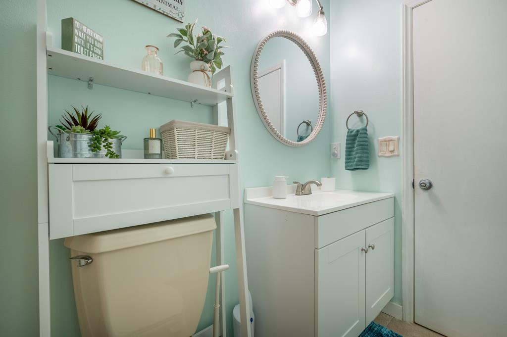 Fancy Gap, Virginia 24328, United States, 4 Bedrooms Bedrooms, ,2 BathroomsBathrooms,Residential,Active,202230