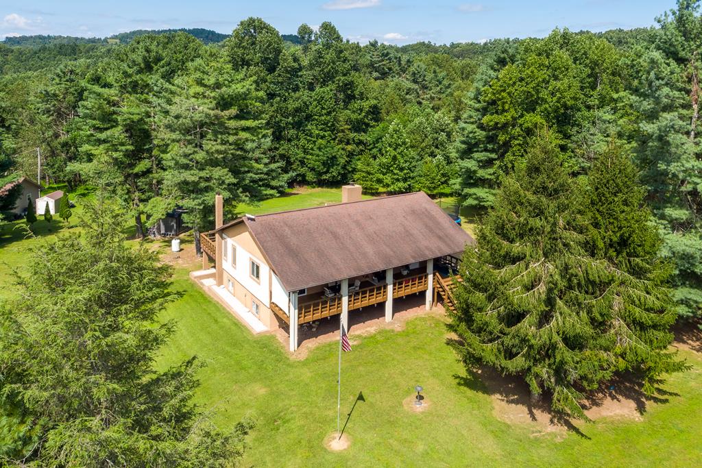 Fancy Gap, Virginia 24328, United States, 4 Bedrooms Bedrooms, ,2 BathroomsBathrooms,Residential,Active,202230