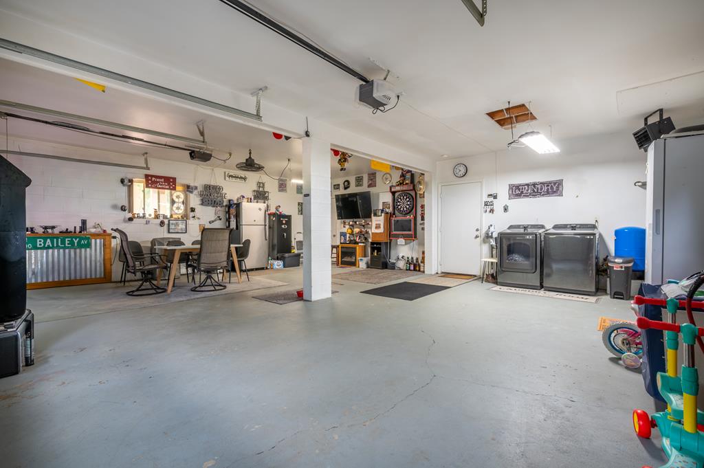 Fancy Gap, Virginia 24328, United States, 4 Bedrooms Bedrooms, ,2 BathroomsBathrooms,Residential,Active,202230