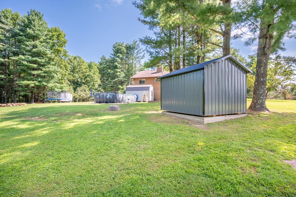 Fancy Gap, Virginia 24328, United States, 4 Bedrooms Bedrooms, ,2 BathroomsBathrooms,Residential,Active,202230