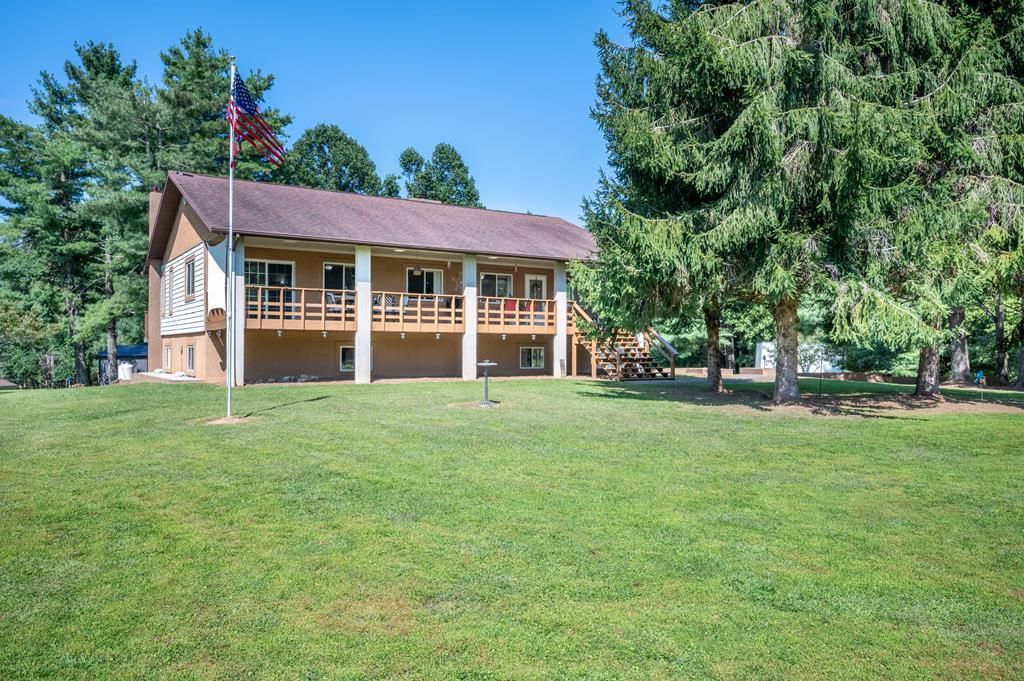 Photo of 292 Thunder Hill Rd, Fancy Gap, VA 24328 (MLS # 103240)