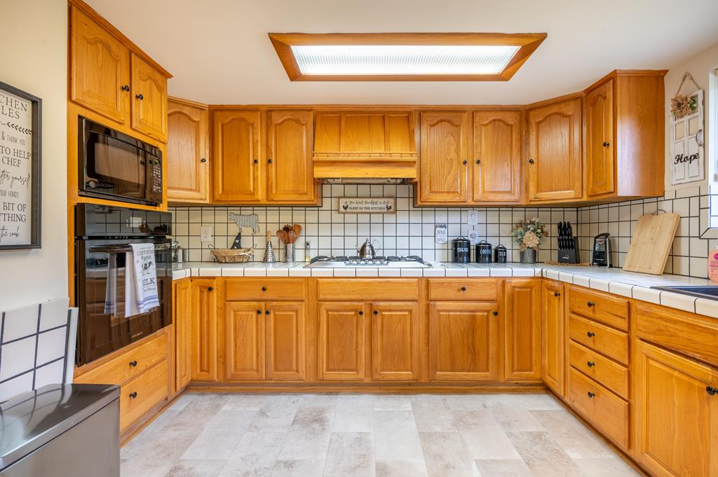 Fancy Gap, Virginia 24328, United States, 4 Bedrooms Bedrooms, ,2 BathroomsBathrooms,Residential,Active,202230