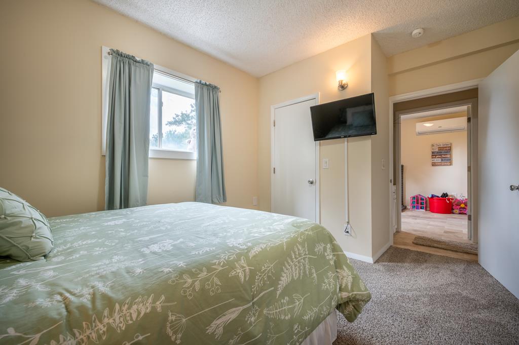 Fancy Gap, Virginia 24328, United States, 4 Bedrooms Bedrooms, ,2 BathroomsBathrooms,Residential,Active,202230