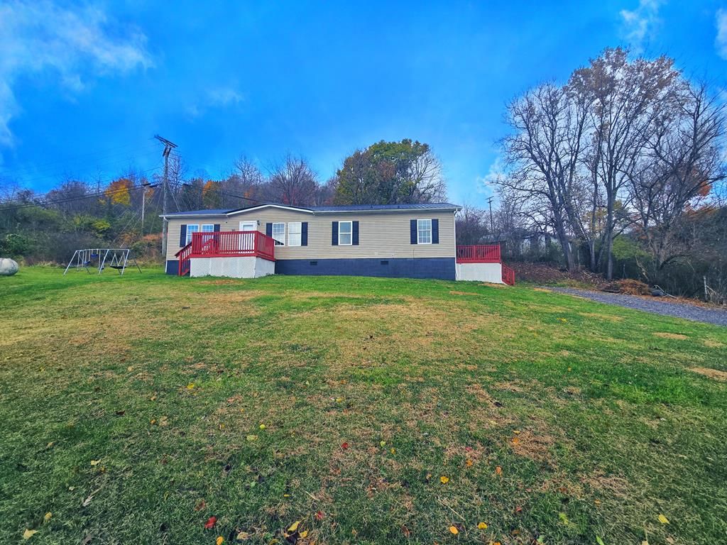 Photo of 472 Carline Avenue, Tazewell, VA 24651 (MLS # 103969)