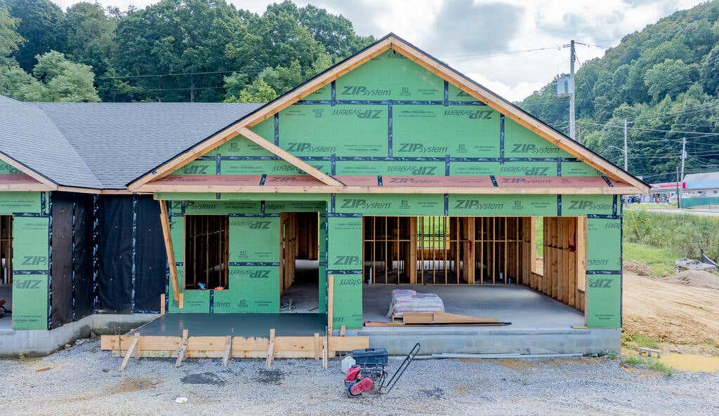 Photo of 1036 Cummings Street Unit #11 ST, Abingdon, VA 24211 (MLS # 111562)