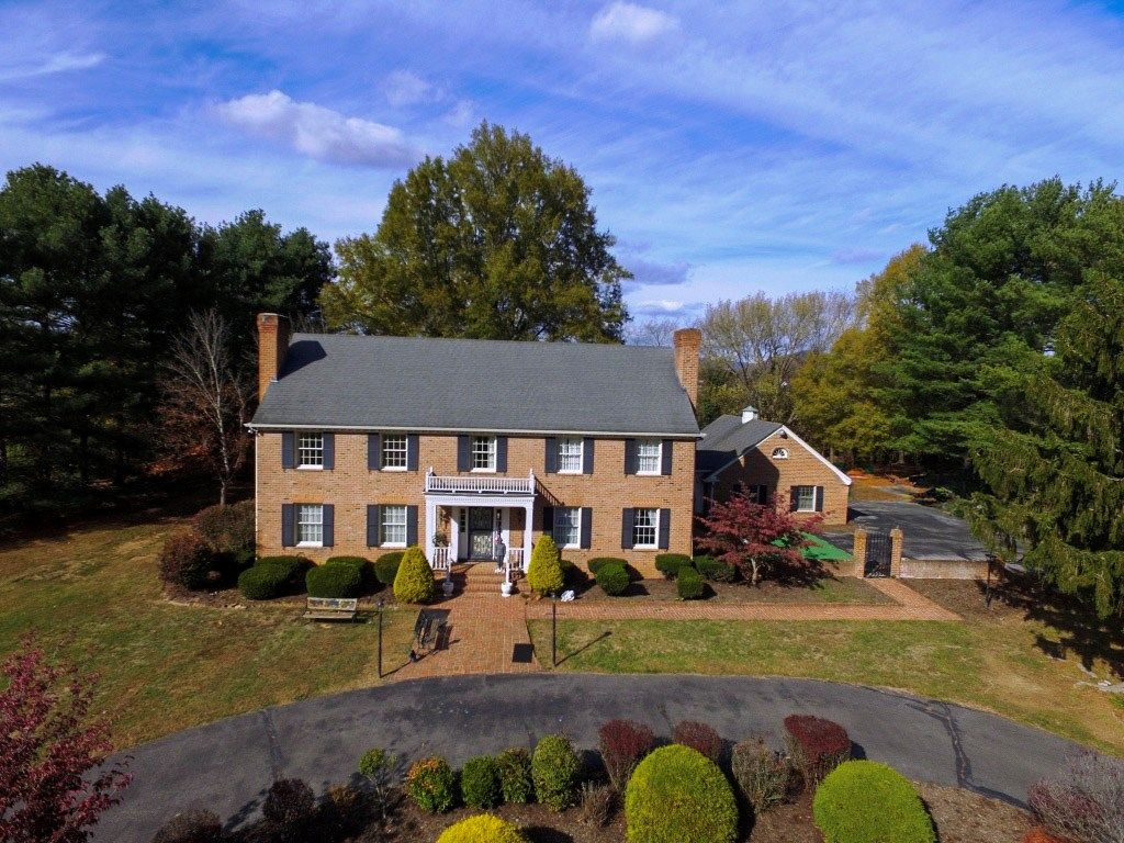 Photo of 1210 W Ridge Road, Wytheville, VA 24382 (MLS # 104207)