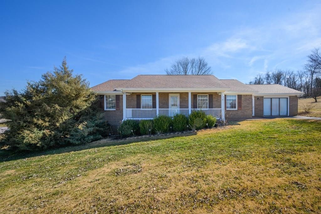 Photo of 95 Rogers Circle, Castlewood, VA 24224 (MLS # 105824)