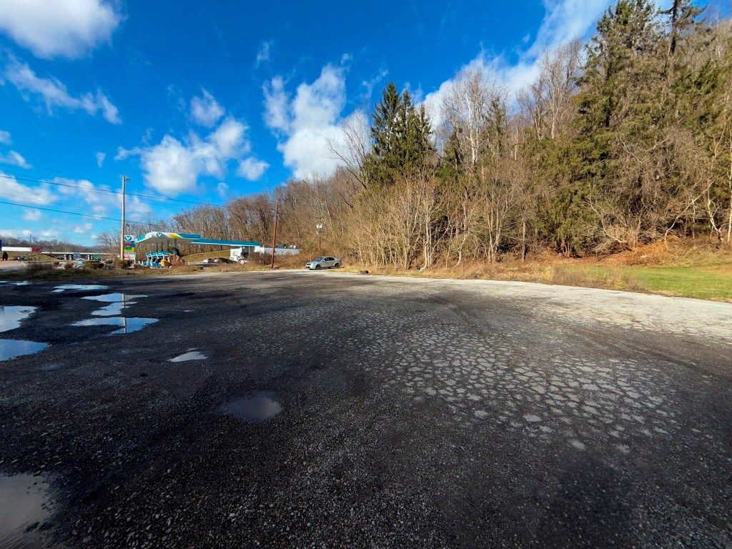 Photo of 66 Highway 16 #66, Marion, VA 24354 (MLS # 104420)