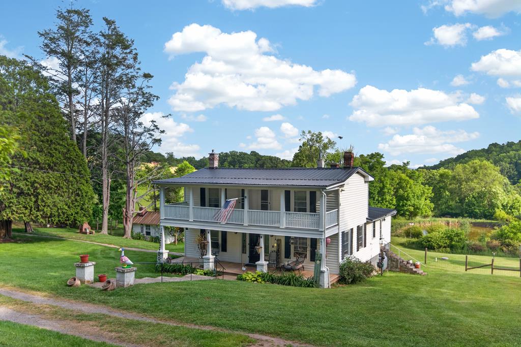 Photo of 1078 Dickerson Rd, Willis, VA 24380 (MLS # 110537)