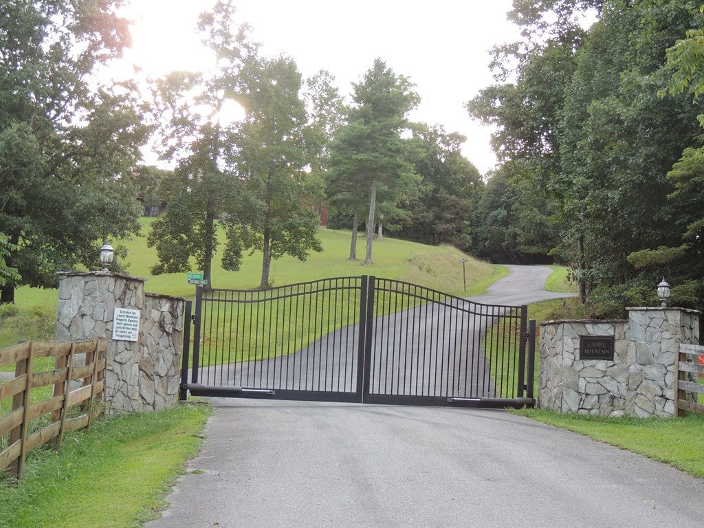 Photo of TBD Brownstone Lane #6, Woodlawn, VA 24381 (MLS # 109083)