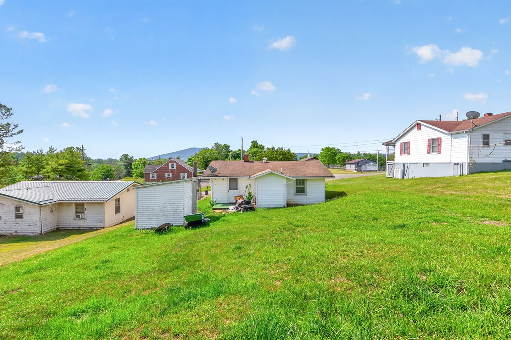 4764 Veterans Hill Rd