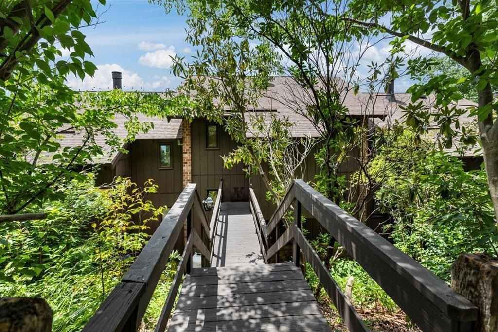 Photo of 191 Buck Hollar Rd, Hillsville, VA 24343 (MLS # 104446)