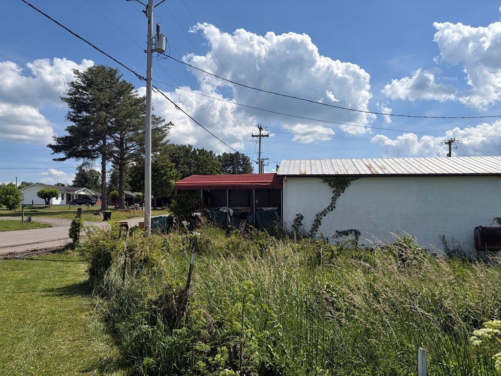Photo of 1686 Rescue Rd #N/A, Austinville, VA 24312 (MLS # 110327)