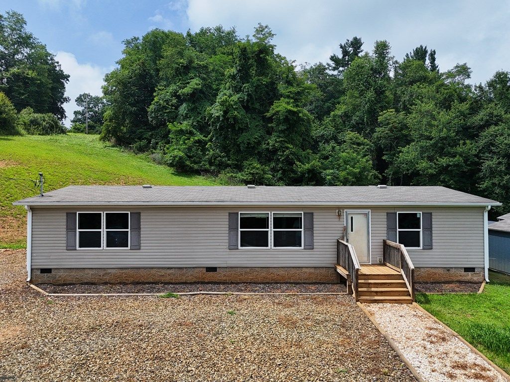 Photo of 3767 SE Franklin Pike, Floyd, VA 24091 (MLS # 111160)