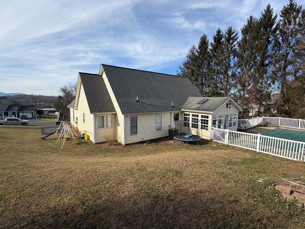 Photo of 120 Sherry Lane, Galax, VA 24333 (MLS # 104306)