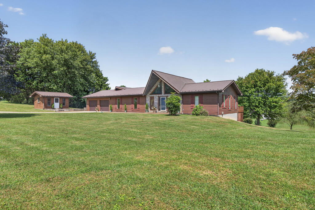 Photo of 22397 Tyco Drive, Abingdon, VA 24211 (MLS # 111752)