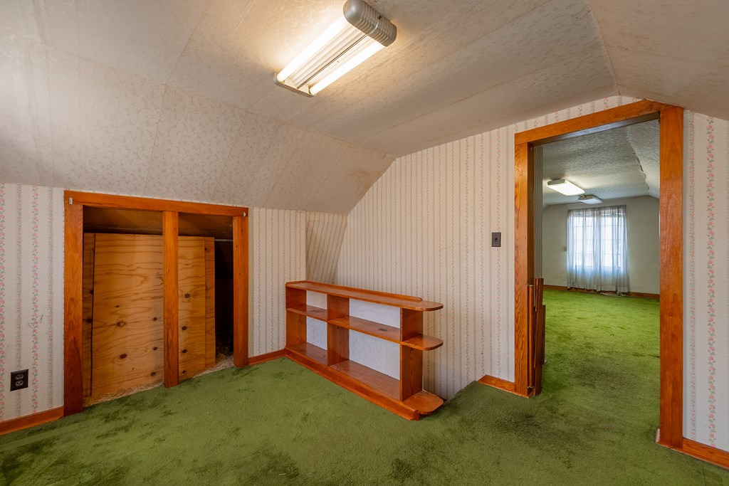 Wytheville, Virginia 24382, United States, 3 Bedrooms Bedrooms, ,1 BathroomBathrooms,Residential,Pending,77076