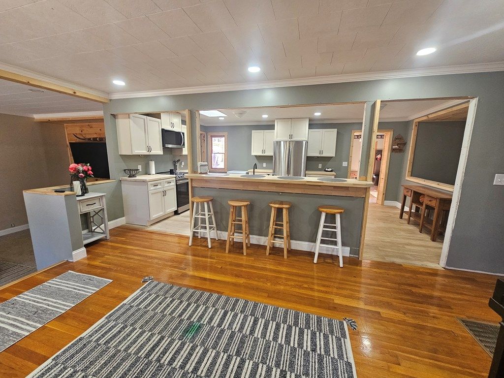 Photo of 243 Southview Street, Pounding Mill, VA 24637 (MLS # 105942)