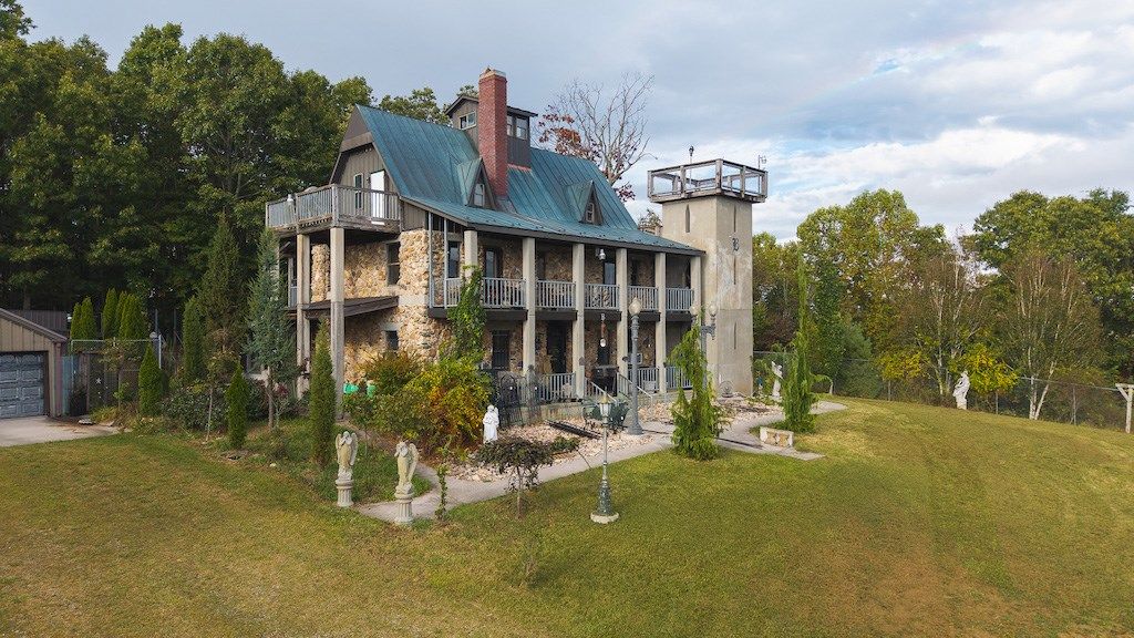 Photo of 519 Roberson Mill Rd, Floyd, VA 24091 (MLS # 103479)