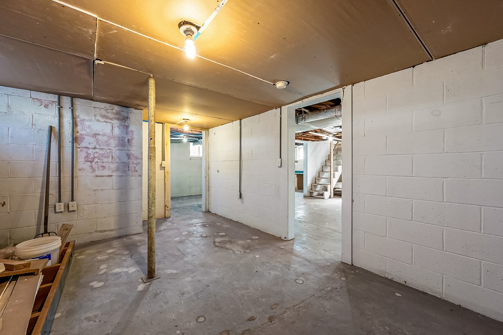 Ivanhoe, Virginia 24350, United States, 2 Bedrooms Bedrooms, ,1 BathroomBathrooms,Residential,Active,203306