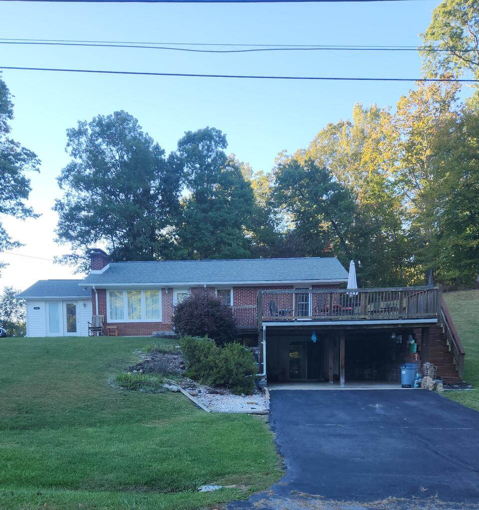 Photo of 159 159 Cypress Dr, Marion, VA 24354 (MLS # 112263)