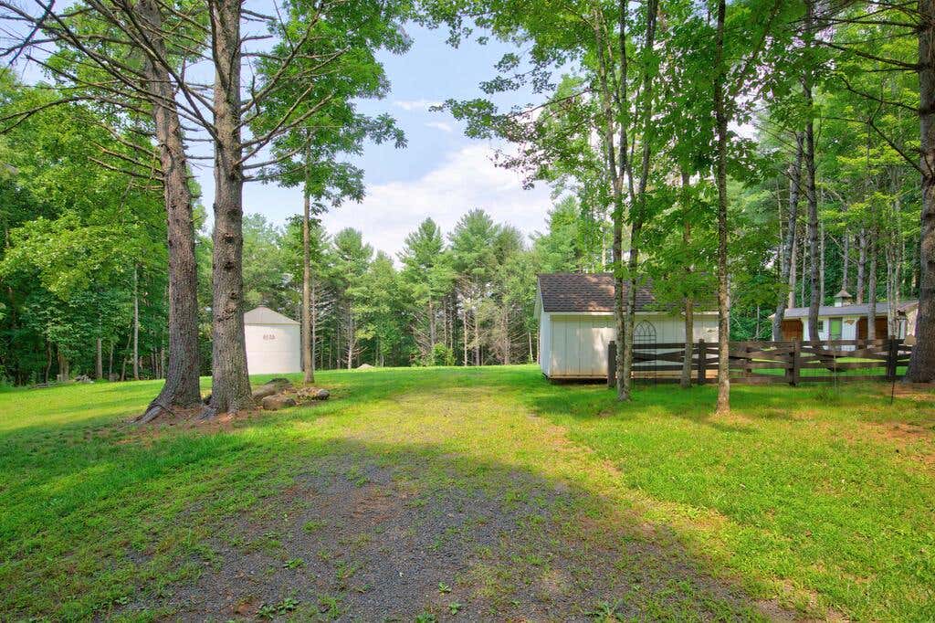 Photo of 596 Pinecrest Dr #15, Galax, VA 24333 (MLS # 111488)