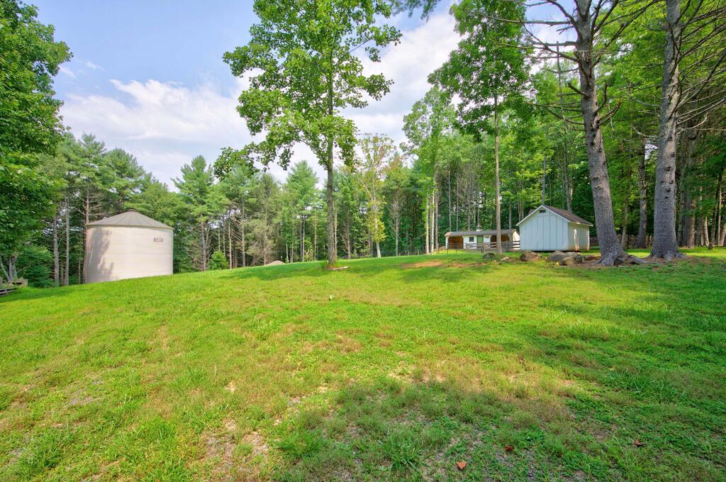 Photo of 596 Pinecrest Dr #15, Galax, VA 24333 (MLS # 111488)