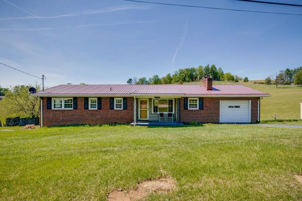 Photo of 15060 Whites Mill Rd, Abingdon, VA 24210 (MLS # 109746)