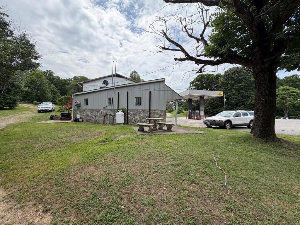 43 Old Well Rd