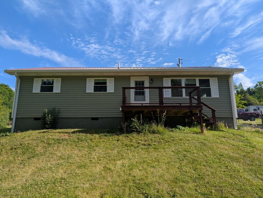 Photo of 879 Poor Farm Rd, Lebanon, VA 24266 (MLS # 110199)