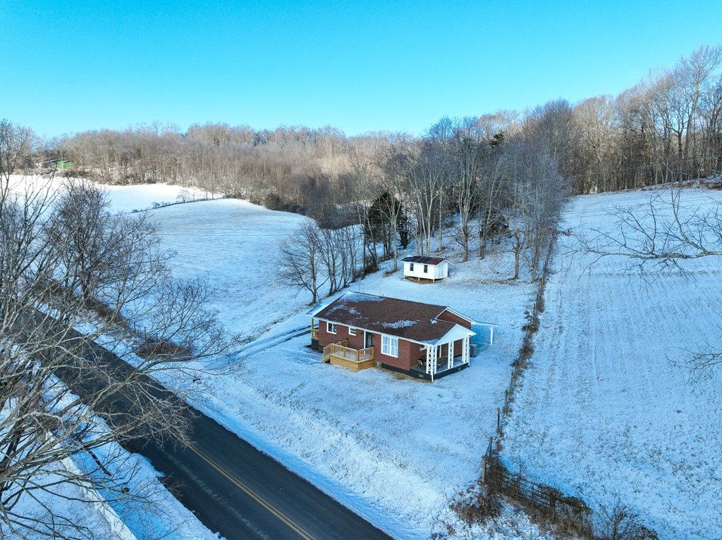 Photo of 31401 Old Saltworks Rd, Meadowview, VA 24361 (MLS # 104696)