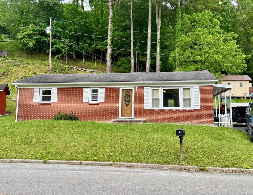 Photo of 216 Burnette St, Richlands, VA 24641 (MLS # 110279)