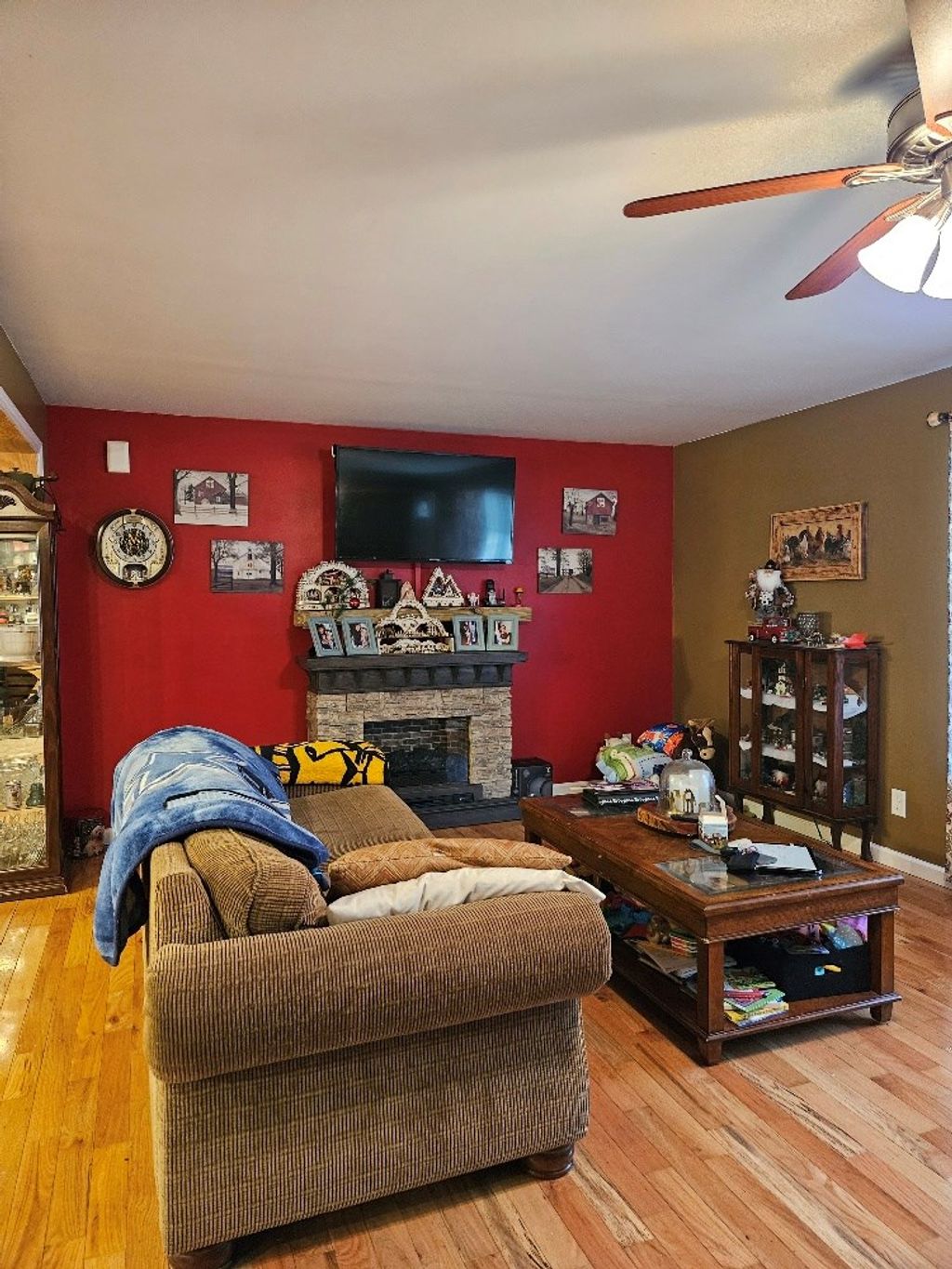 Photo of 31400 Rich Valley Rd, Meadowview, VA 24361 (MLS # 104535)