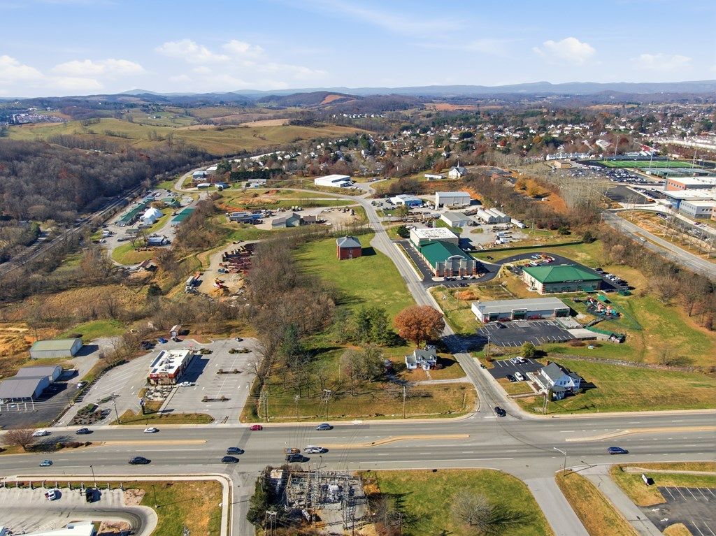 Photo of 45 NW Scattergood Dr #0, Christiansburg, VA 24073 (MLS # 104298)