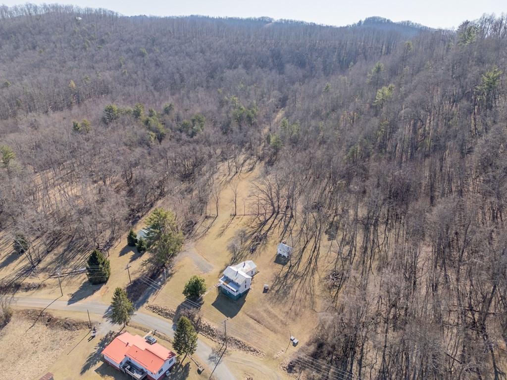 Austinville, Virginia 24312, United States, 3 Bedrooms Bedrooms, ,2 BathroomsBathrooms,Residential,Active,89209