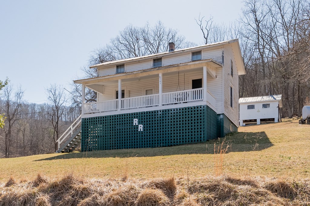Austinville, Virginia 24312, United States, 3 Bedrooms Bedrooms, ,2 BathroomsBathrooms,Residential,Active,89209