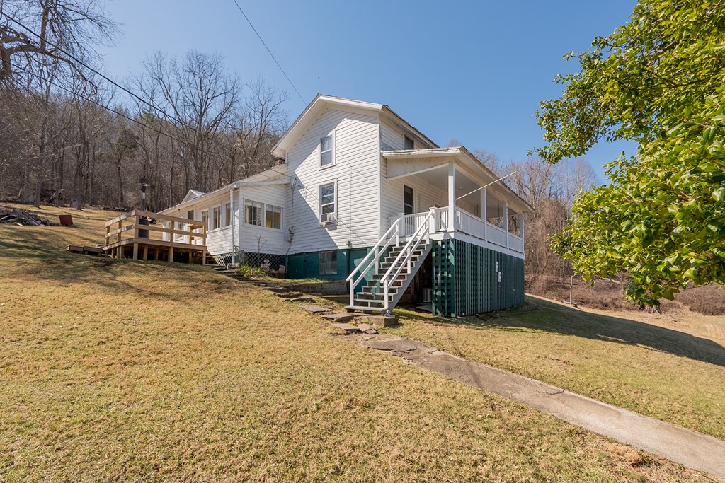 Austinville, Virginia 24312, United States, 3 Bedrooms Bedrooms, ,2 BathroomsBathrooms,Residential,Active,89209