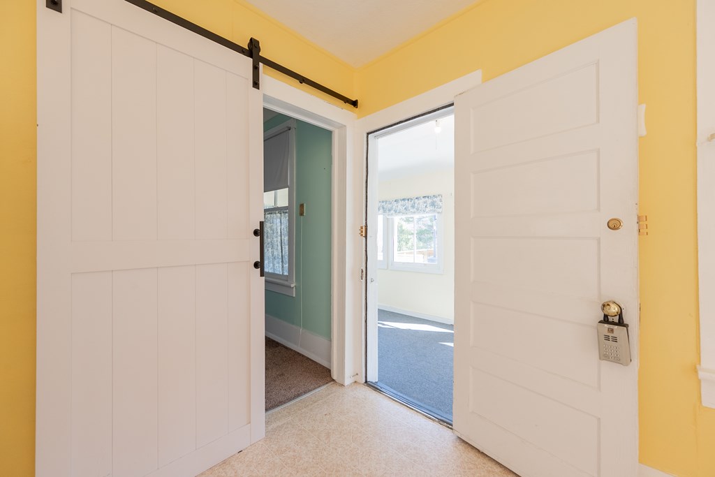 Austinville, Virginia 24312, United States, 3 Bedrooms Bedrooms, ,2 BathroomsBathrooms,Residential,Active,89209