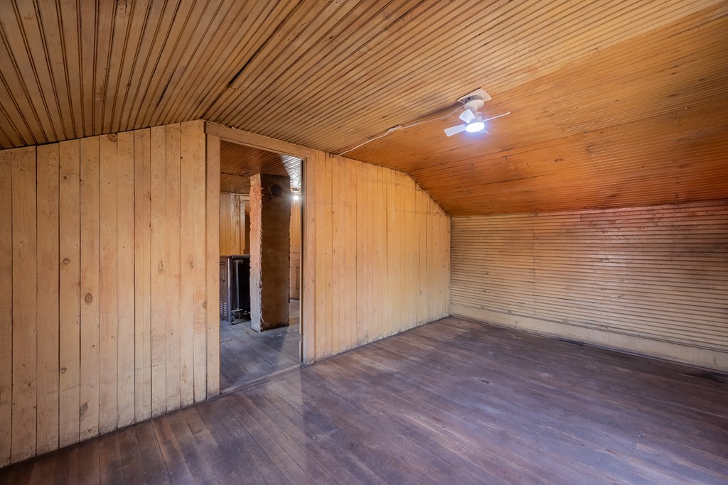 Austinville, Virginia 24312, United States, 3 Bedrooms Bedrooms, ,2 BathroomsBathrooms,Residential,Active,89209